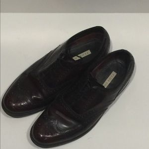 Florsheim Men Burgundy Wingtip Shoe 30300 9.5 D